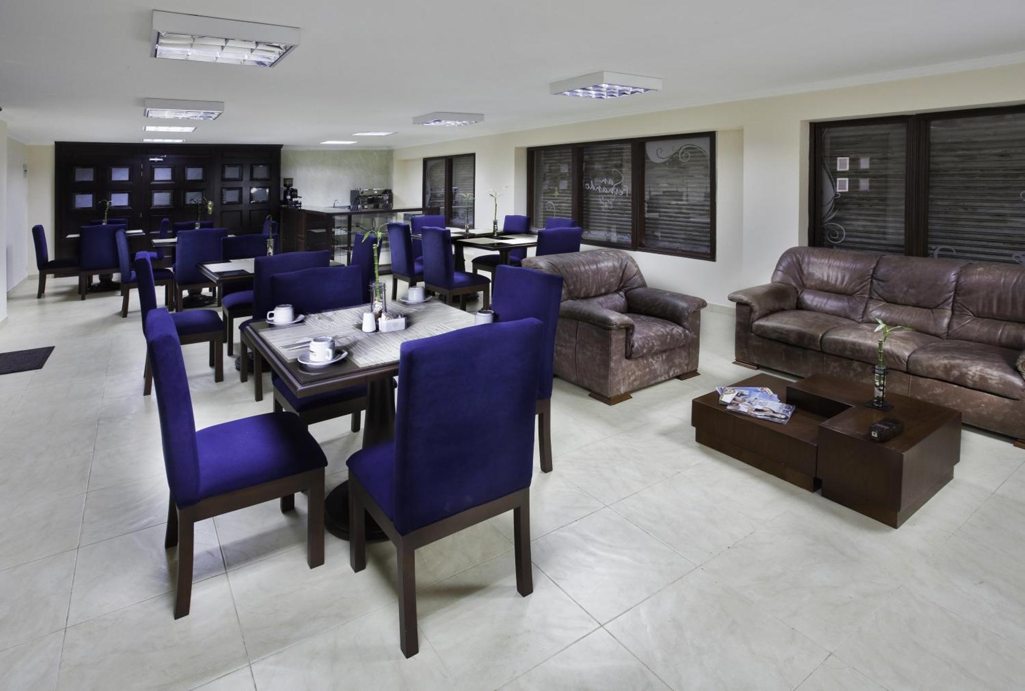 Hotel Fernando Plaza Пасто Екстериор снимка
